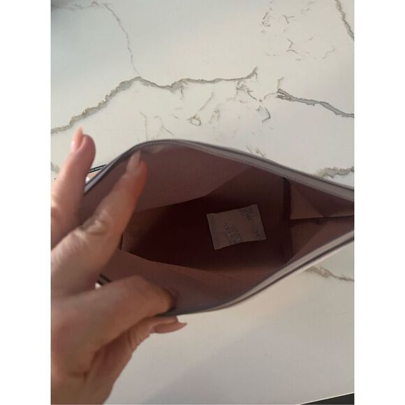 Got Bag Showerbag Scallop Clutch NEW NWT - Picture 7 of 7